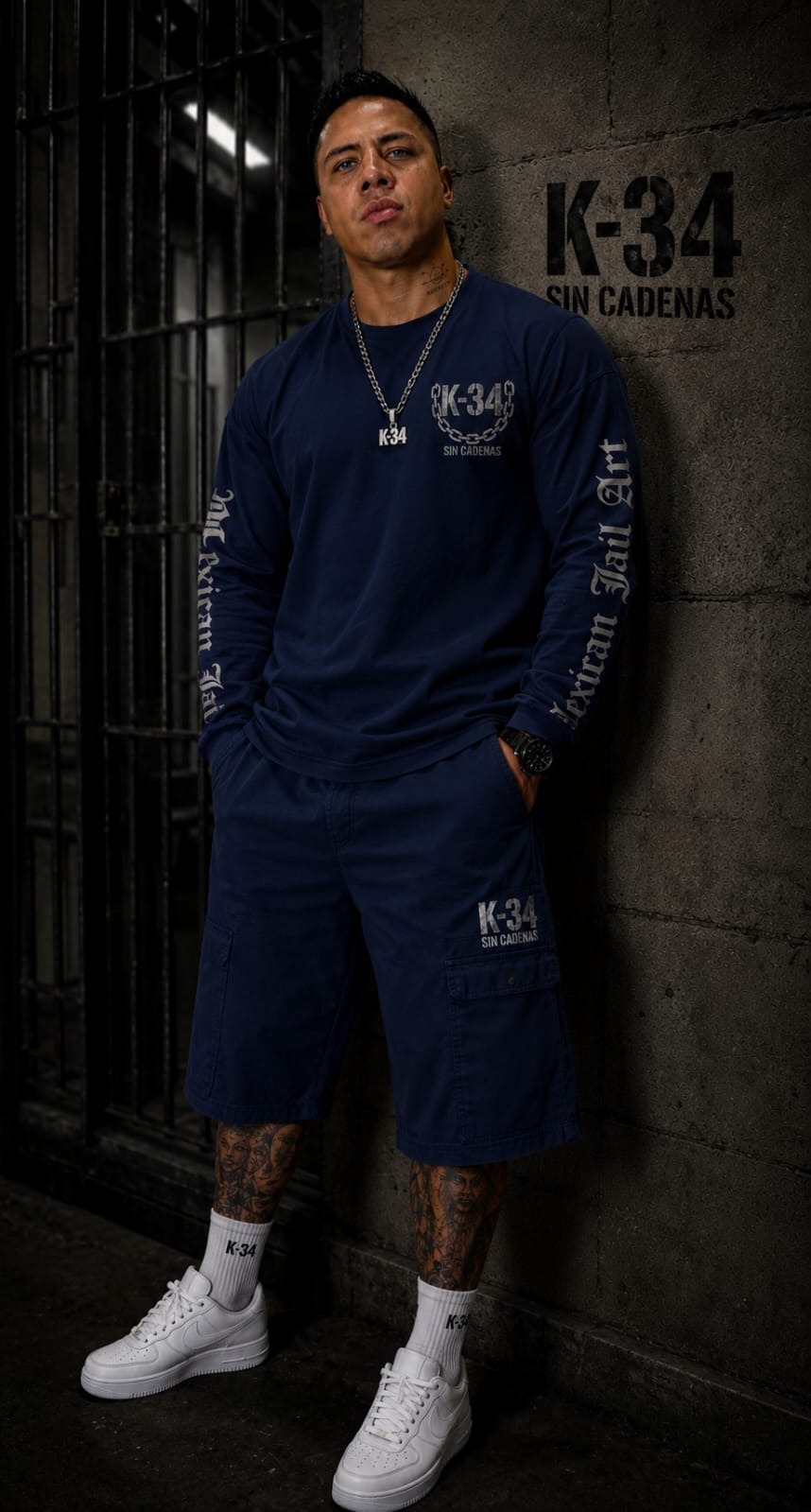 Conjunto K-34 azul marino: manga larga con Mexican Jail Art en mangas y bermuda cargo
