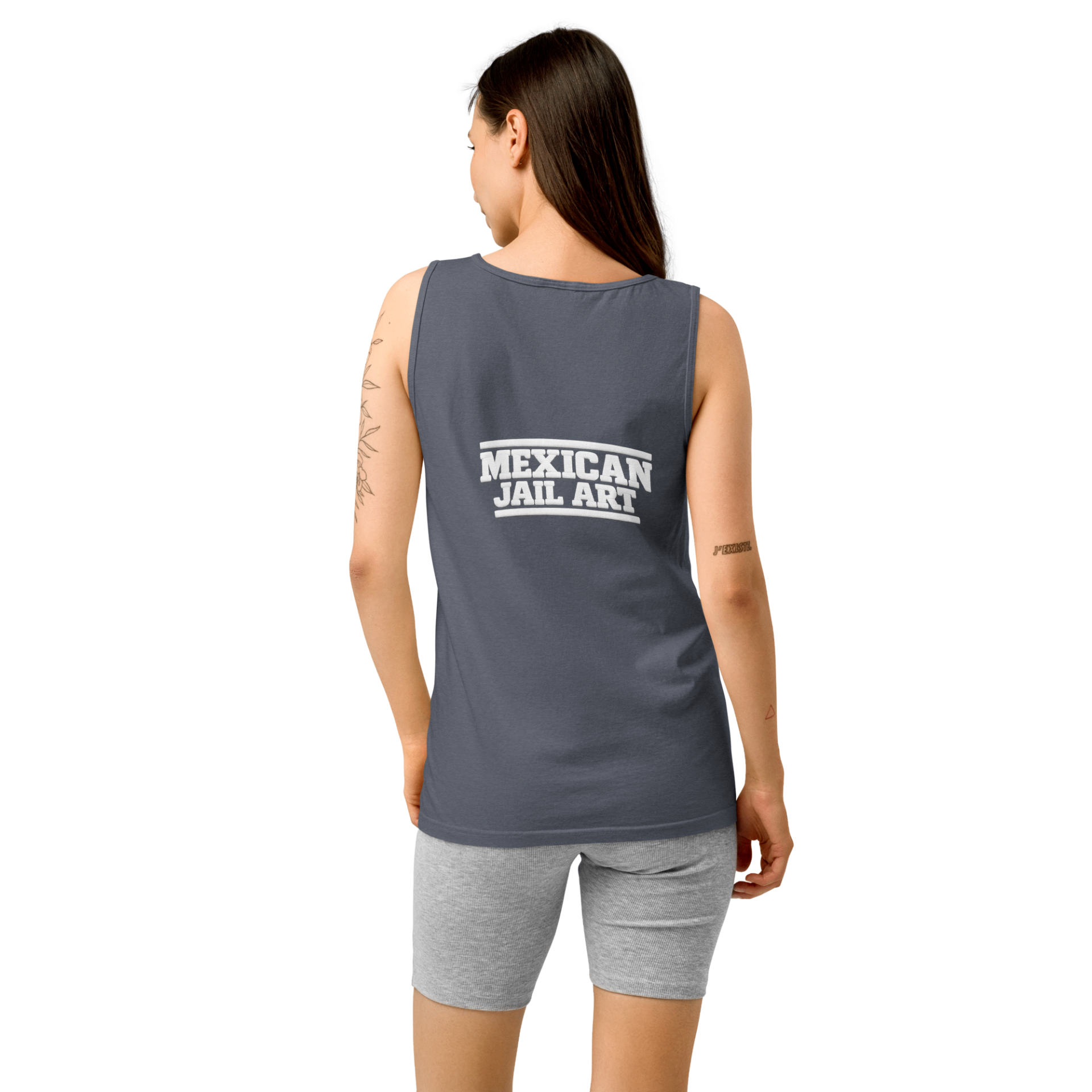 Tank top K-34 SIN CADENAS® color denim garment-dyed con 'MEXICAN JAIL ART' varsity al reverso
